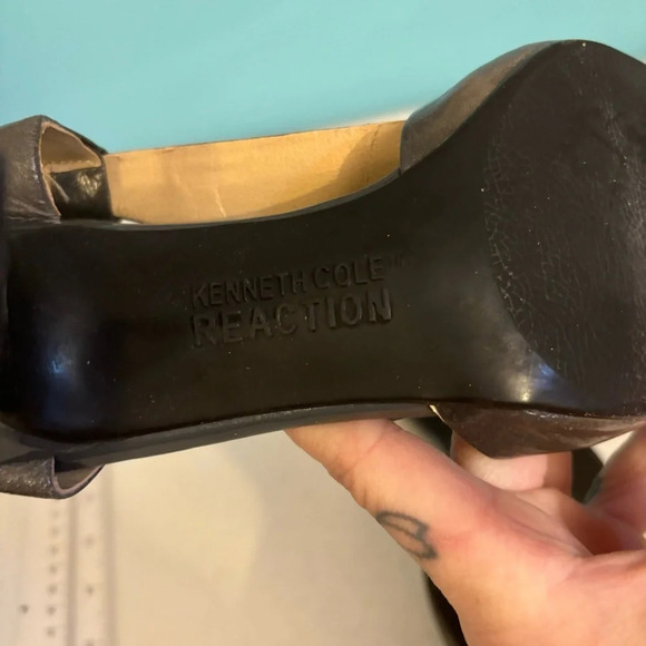 Kenneth Cole reaction sling back ombré grey leather heels in size 7.5 - Picture 11 of 12